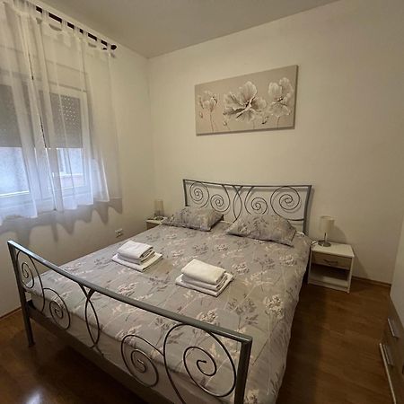 Apartman Petra Kaštela エクステリア 写真