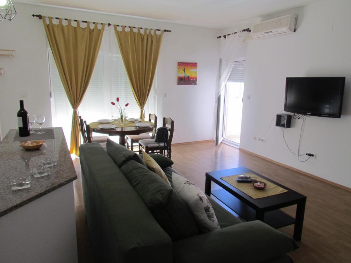 Apartman Petra Kaštela エクステリア 写真